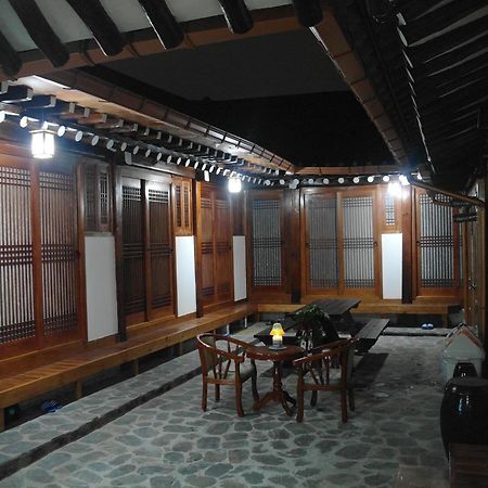Bibimbap Hanok Guesthouse Insadong Сеул Экстерьер фото