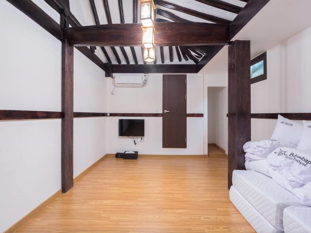 Bibimbap Hanok Guesthouse Insadong Сеул Номер фото
